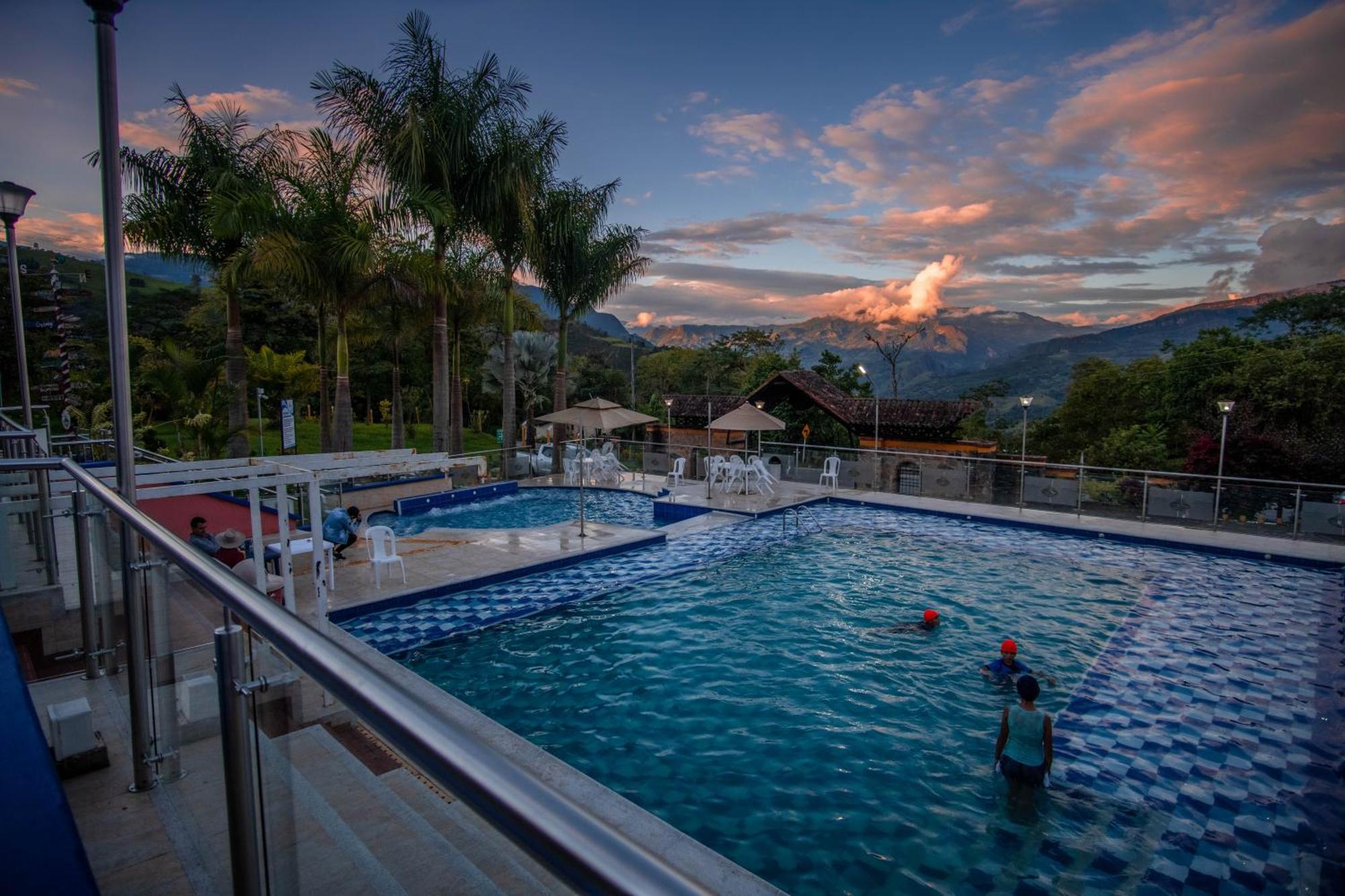 La Cabana Miraflores エクステリア 写真