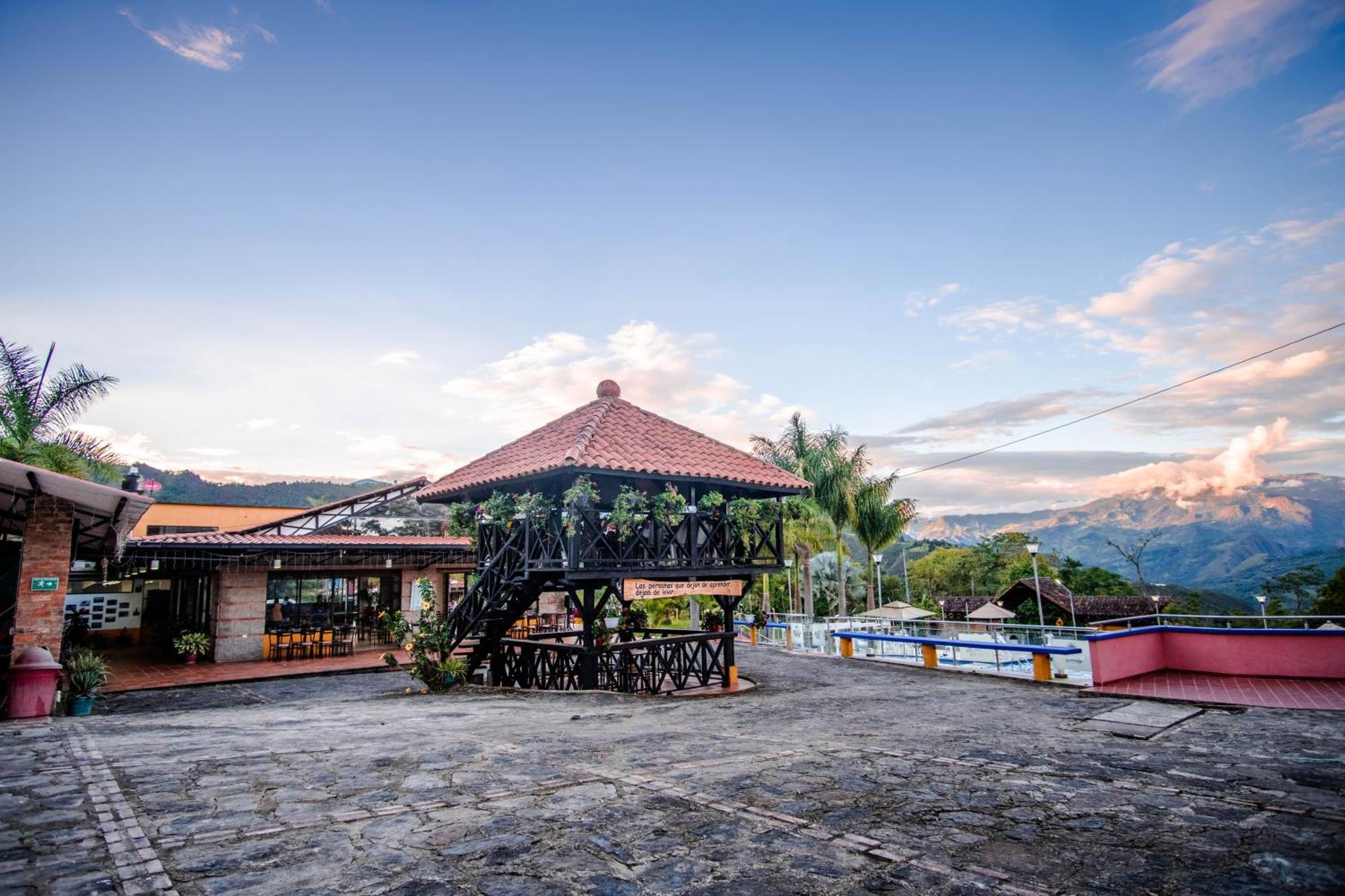 La Cabana Miraflores エクステリア 写真