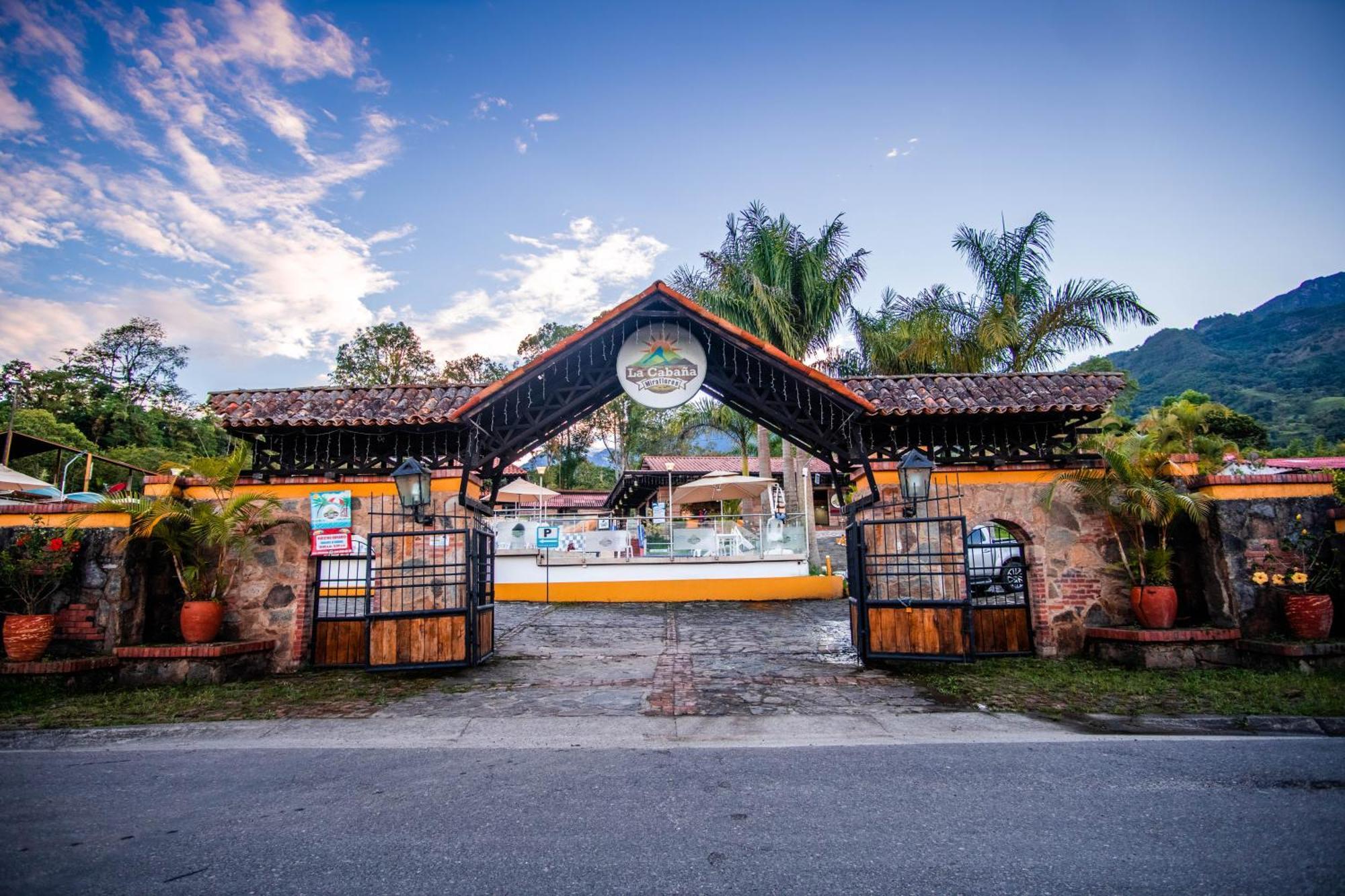 La Cabana Miraflores エクステリア 写真