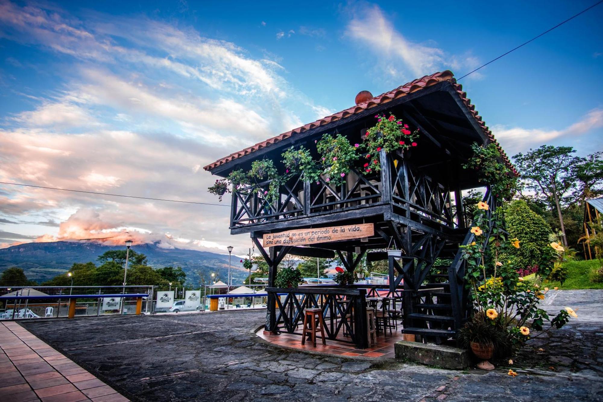 La Cabana Miraflores エクステリア 写真